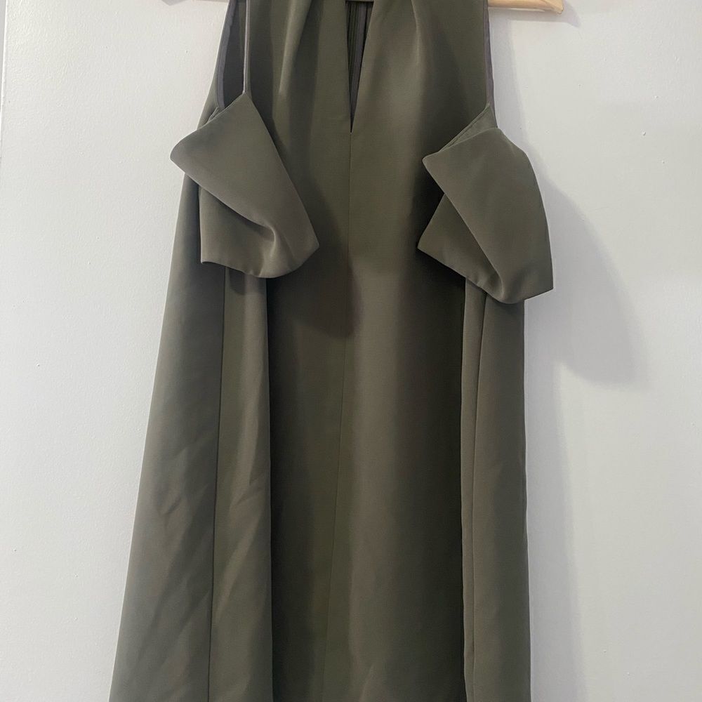 Topshop Cold Shoulder Keyhole Dress Olive - Picture 2 of 9